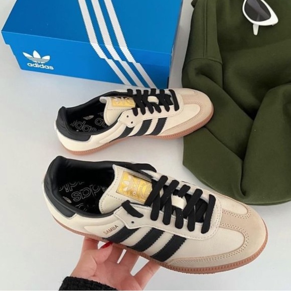 NEW IN BOX Adidas Samba OG Sand Strata women’s size 9 / men’s size 7 - Picture 2 of 16